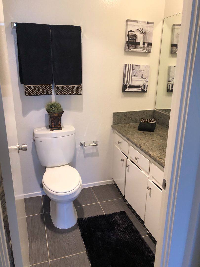 Apartment for rent at 777 Domingo Dr, Newport Beach, CA 92660