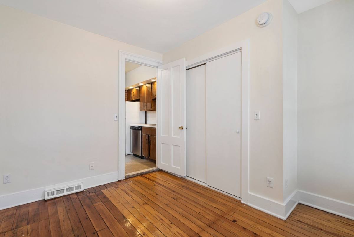 Apartment for rent at 170-172 Park St, New Haven, CT 06511
