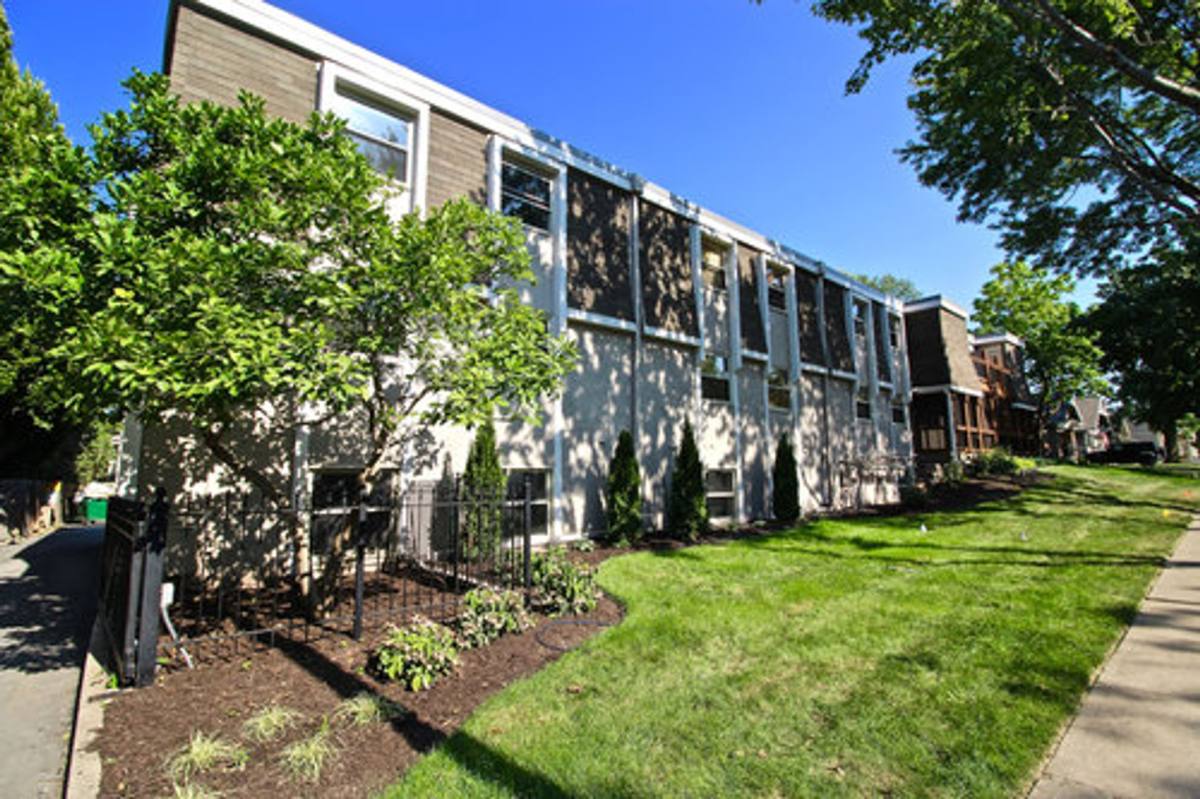 Apartment for rent at 4415 Jefferson St, Kansas City, MO 64111