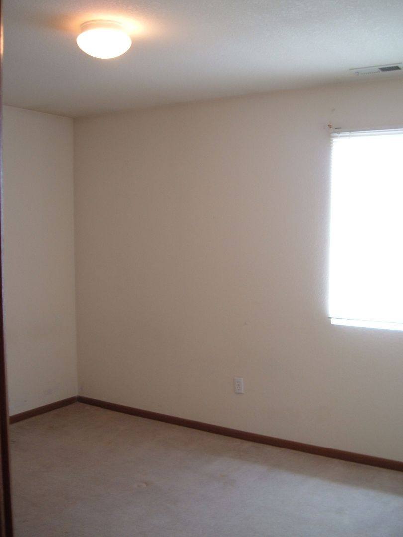 Apartment for rent at 501 527 California St, Lawrence, KS 66044