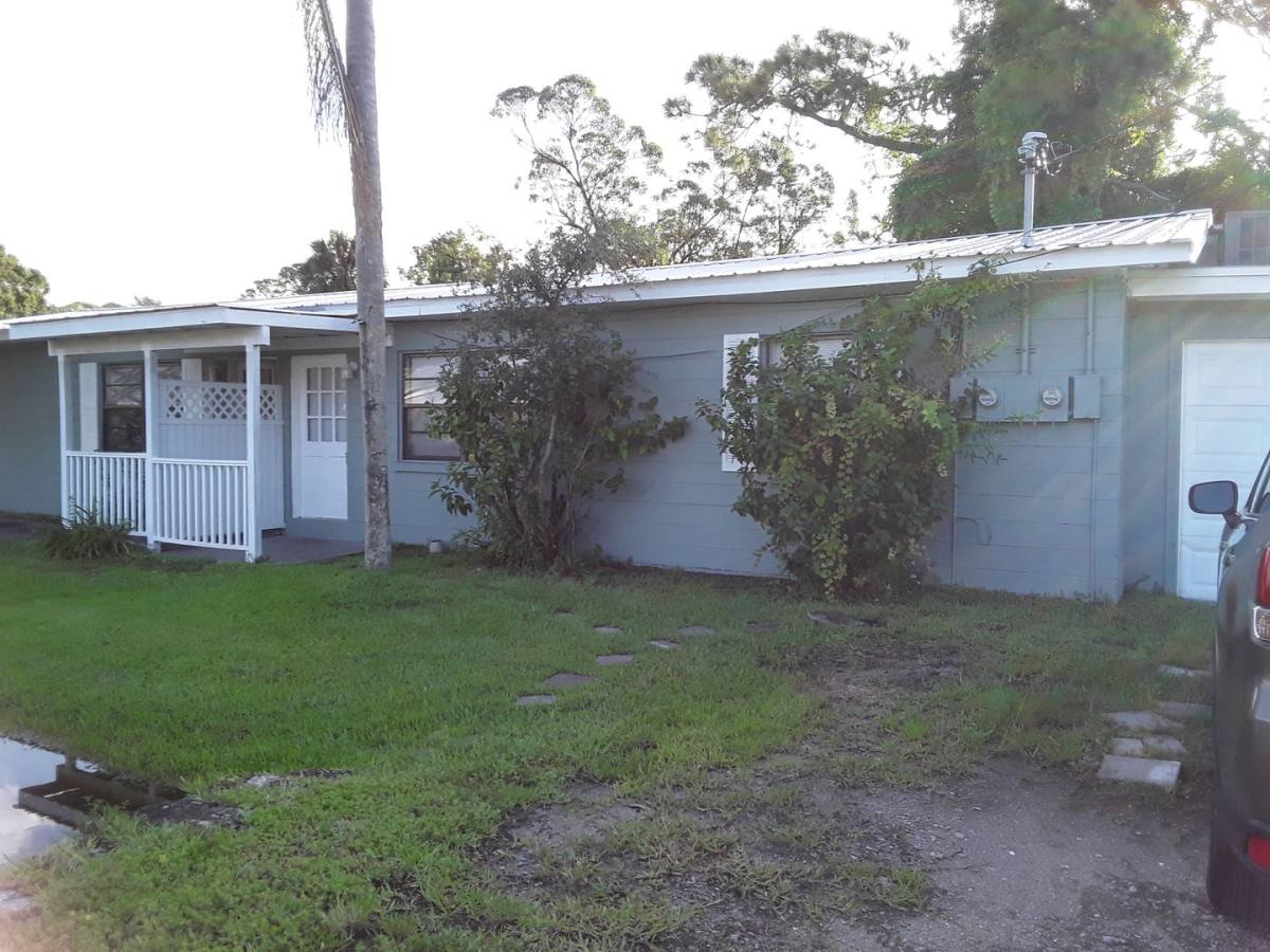 House for rent at 120 Laurel Oak St, Melbourne, FL 32904