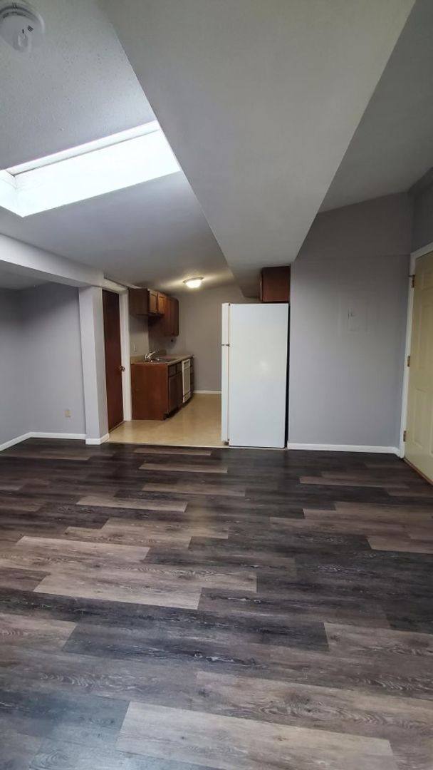 Apartment for rent at 115 S 6th St, Adel, IA 50003