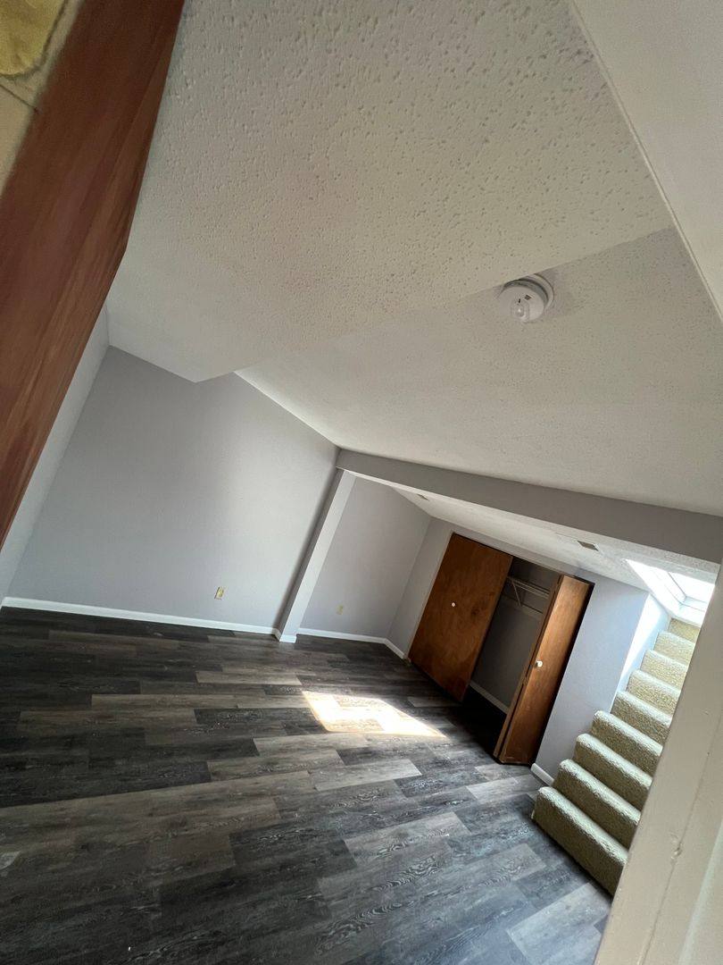Apartment for rent at 115 S 6th St, Adel, IA 50003