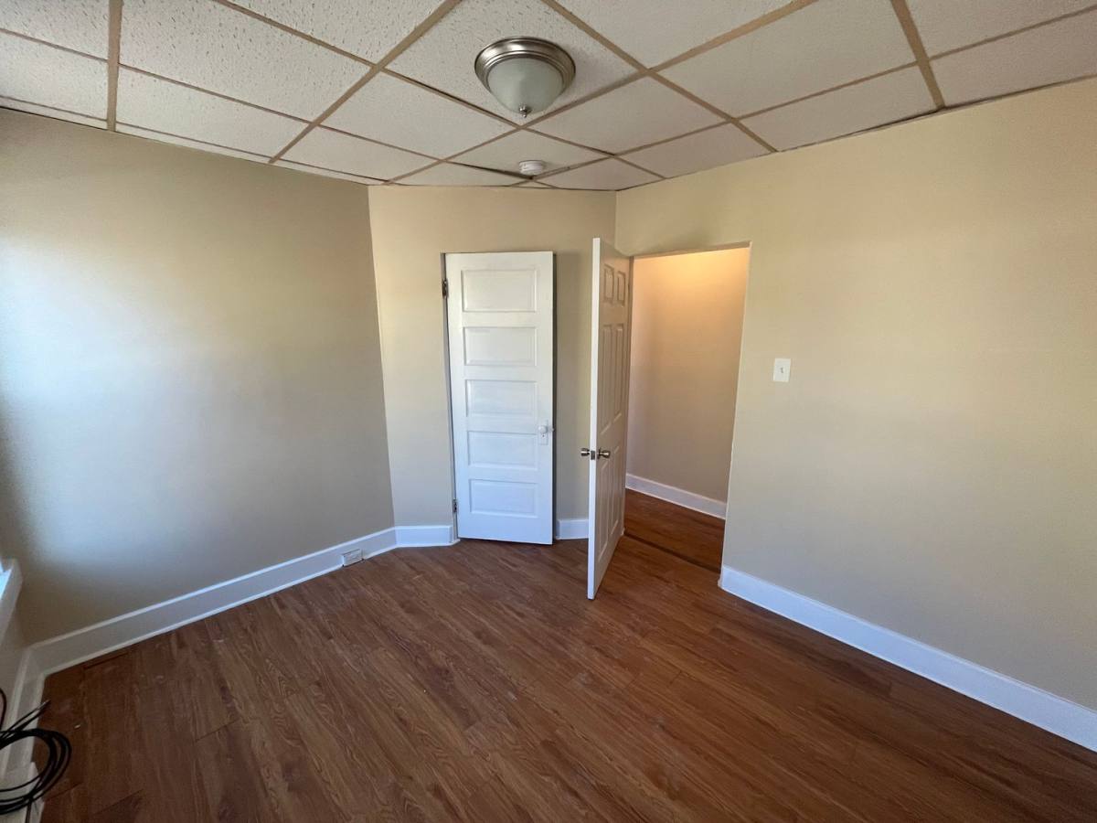 Apartment for rent at 400-402 Mitchell Ave, Hagerstown, MD 21740