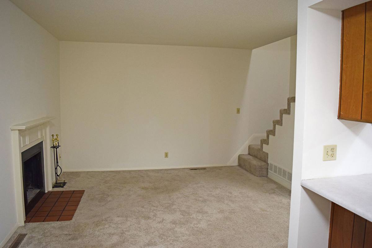 Apartment for rent at 904 Hartwell Dr, Savoy, IL 61874