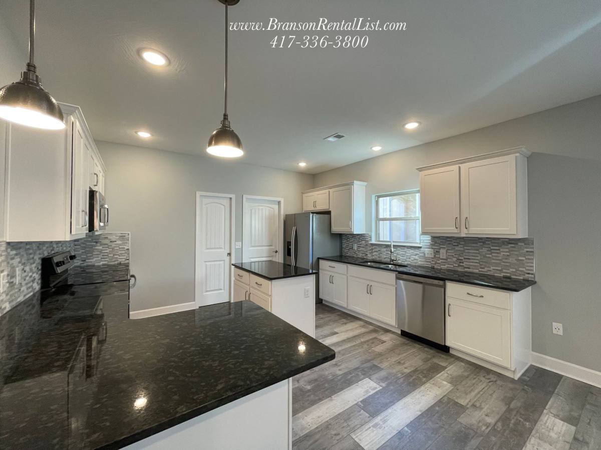 House for rent at 185 Sienna Blvd, Branson, MO 65616