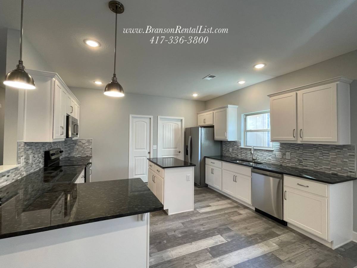 House for rent at 185 Sienna Blvd, Branson, MO 65616