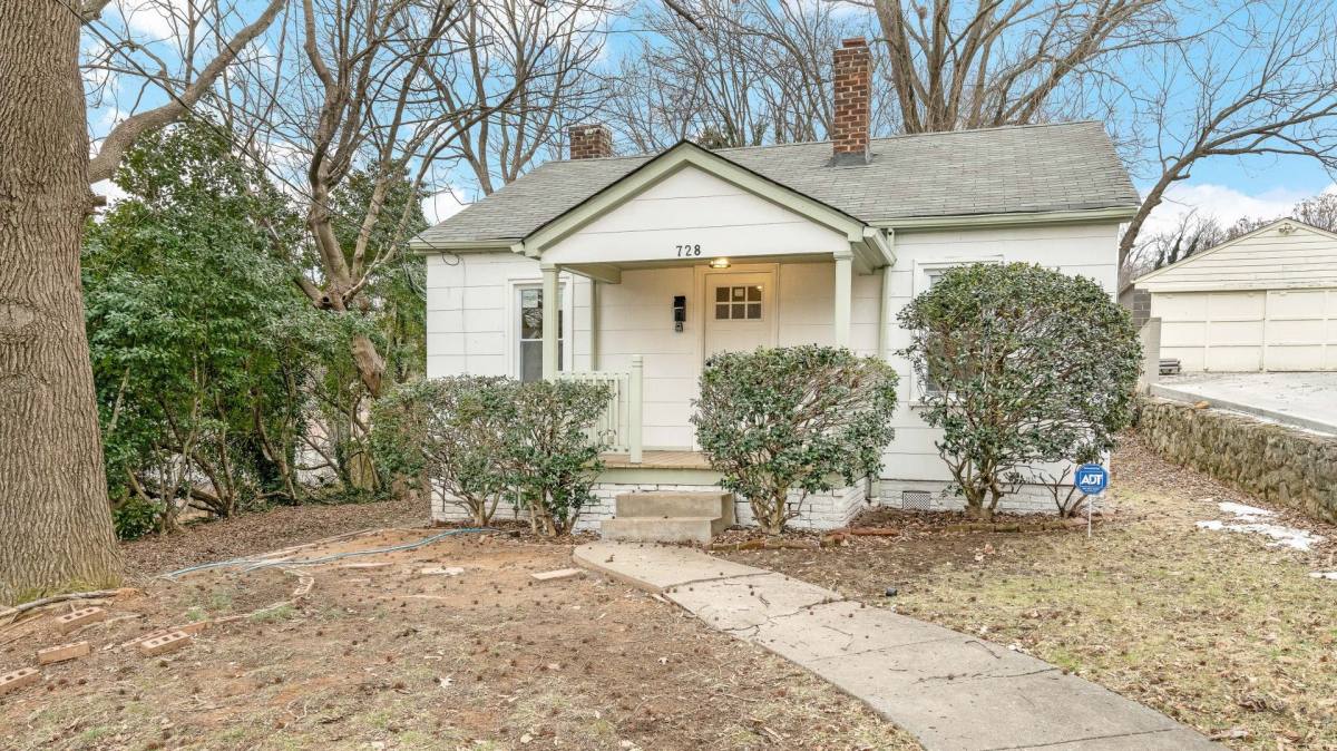 House for rent at 728 Mulberry St, Winston Salem, NC 27101