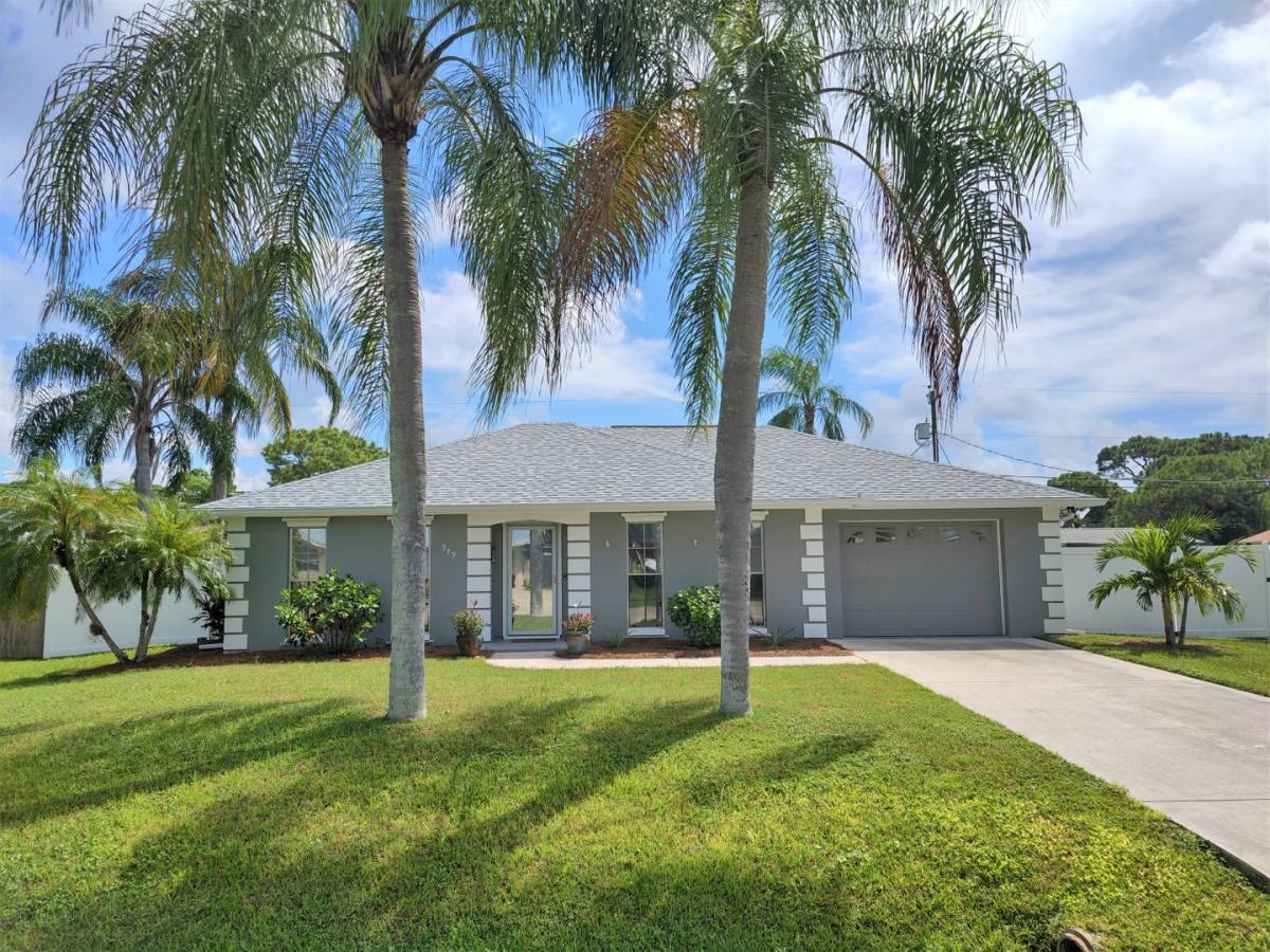 House for rent at 979 Nantucket Rd, Venice, FL 34293