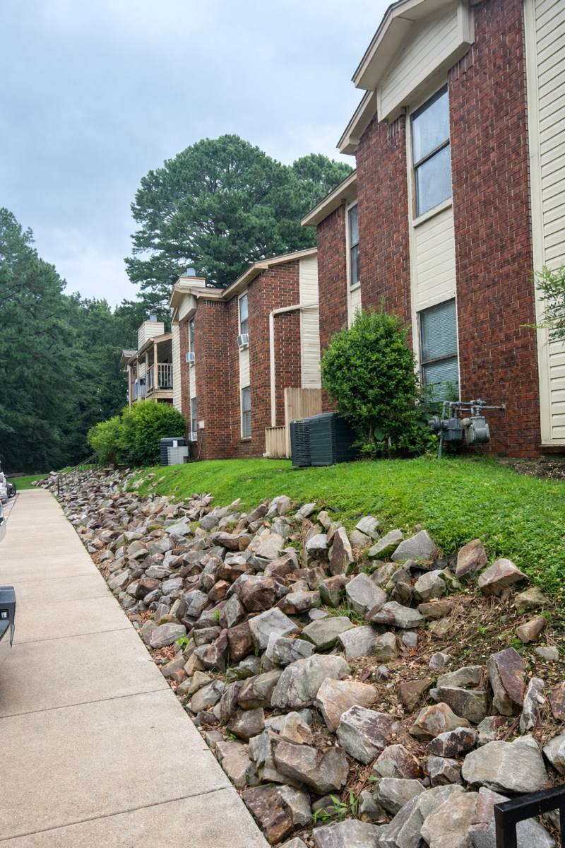Apartment for rent at 410 Oakwood Ave, Hot Springs National Park, AR 71913