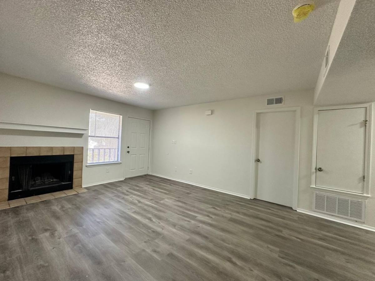 Apartment for rent at 410 Oakwood Ave, Hot Springs National Park, AR 71913