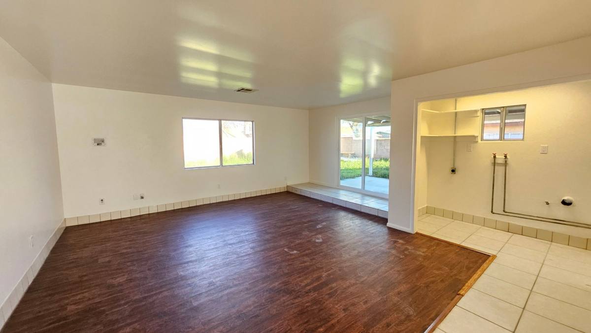 House for rent at 44344 Sundell Ave, Lancaster, CA 93536