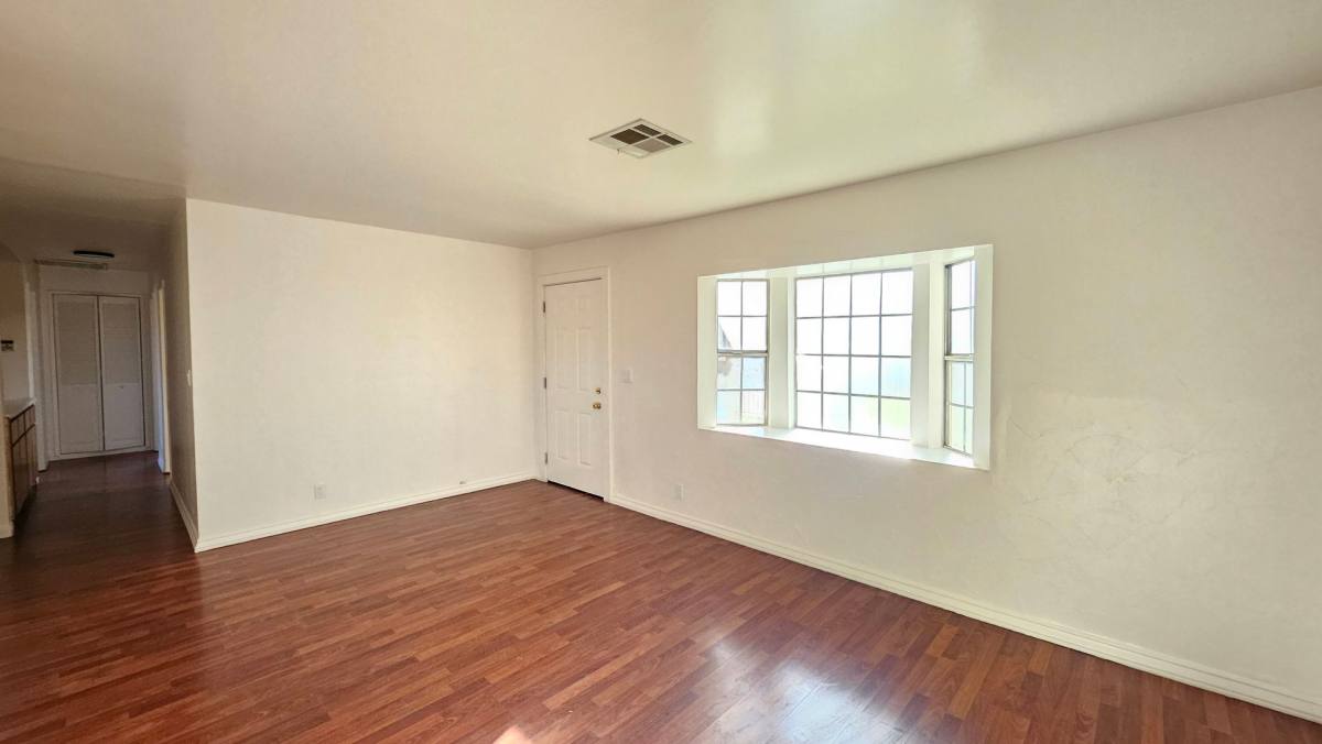 House for rent at 44344 Sundell Ave, Lancaster, CA 93536