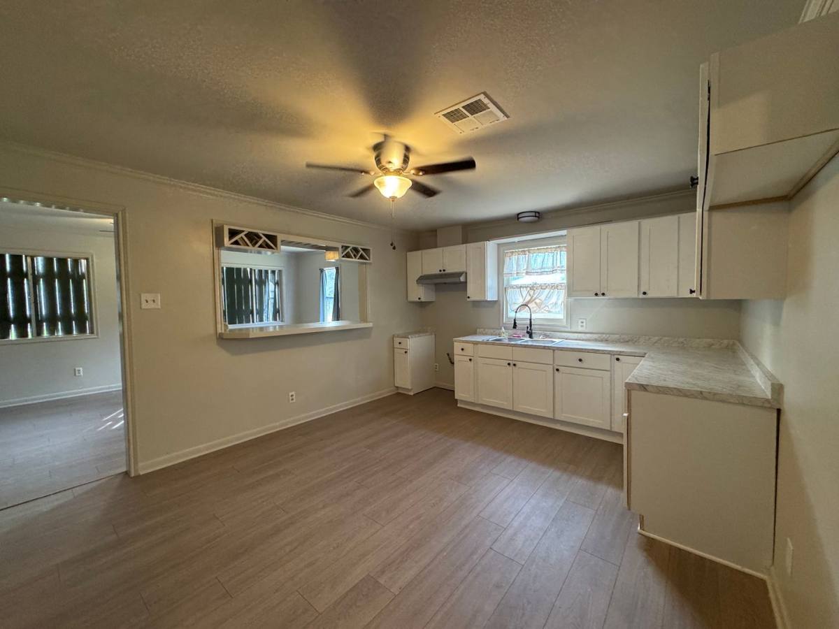 House for rent at 616 E 11th St, Crowley, LA 70526