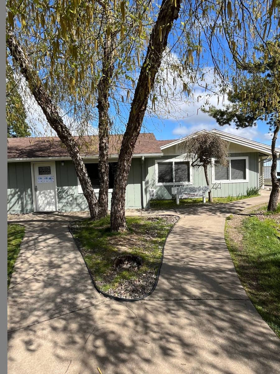 Apartment for rent at 3659 W 18th Ave, Eugene, OR 97402