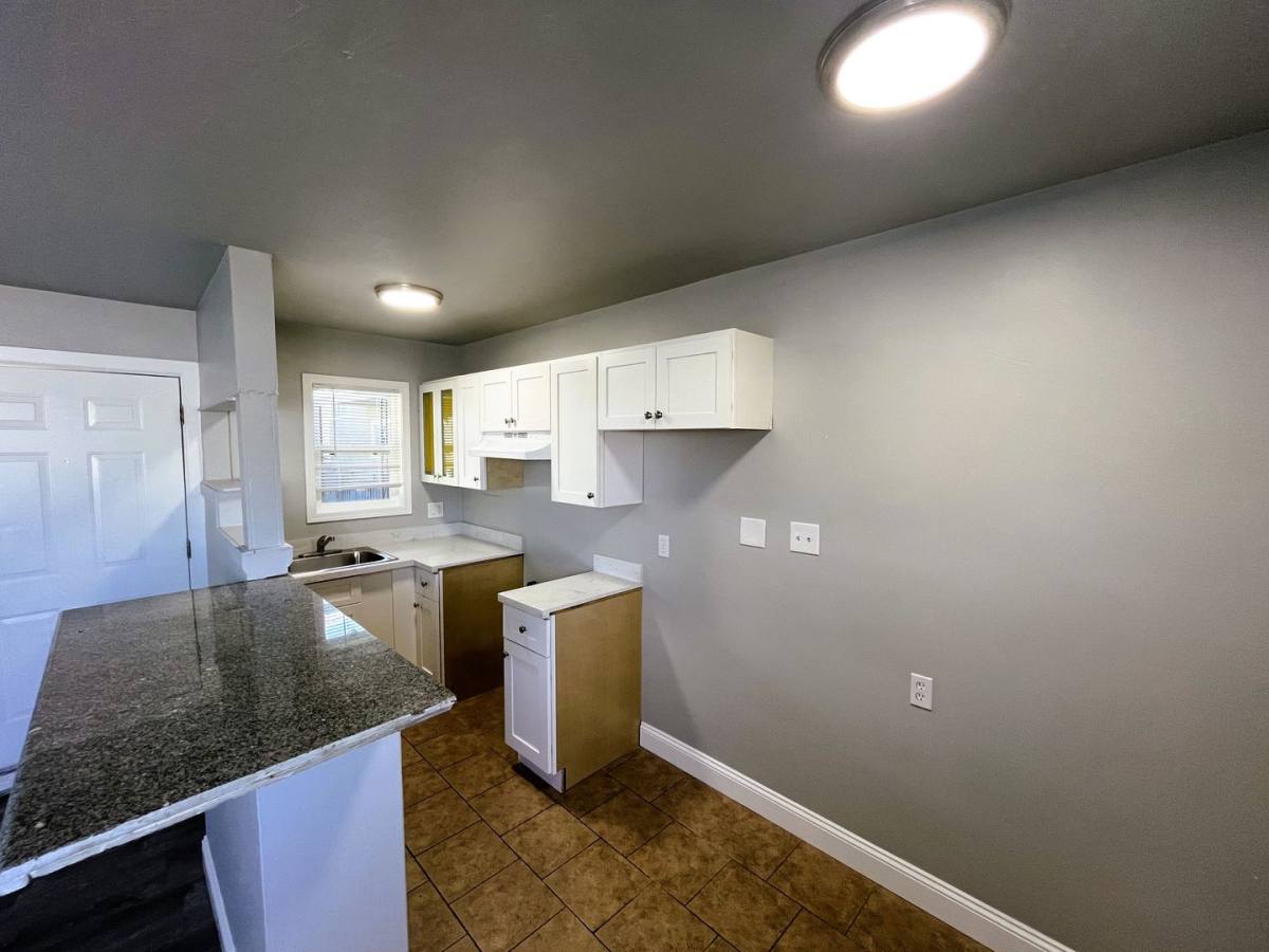 Apartment for rent at 8656 Macarthur Blvd, Oakland, CA 94605