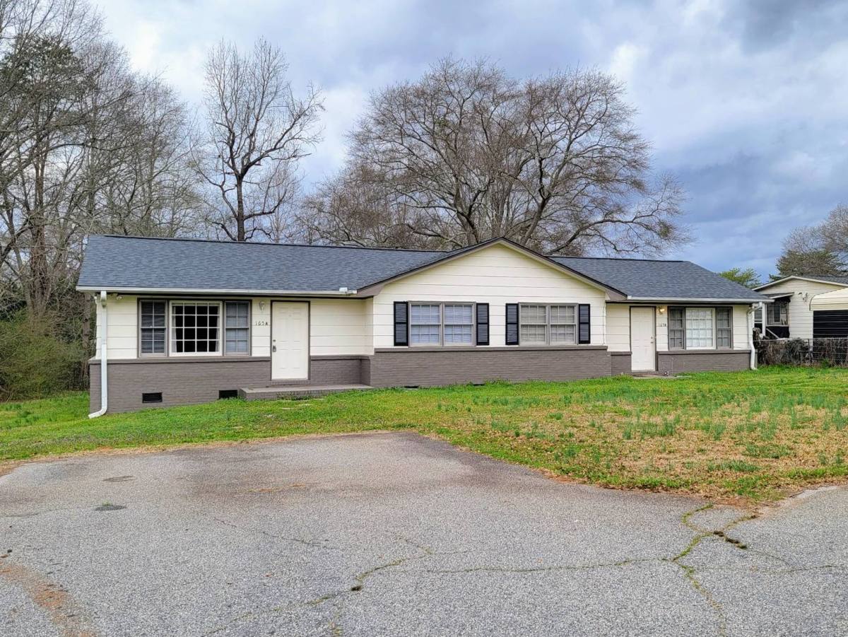 Apartment for rent at 165 Suttles Rd, Inman, SC 29349