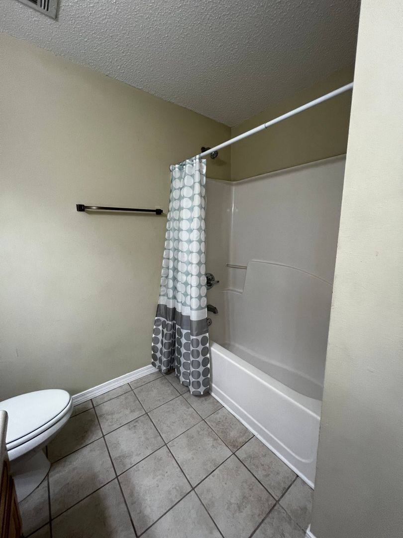 Townhouse for rent at 202 Johnson Court, Crestview, FL 32536