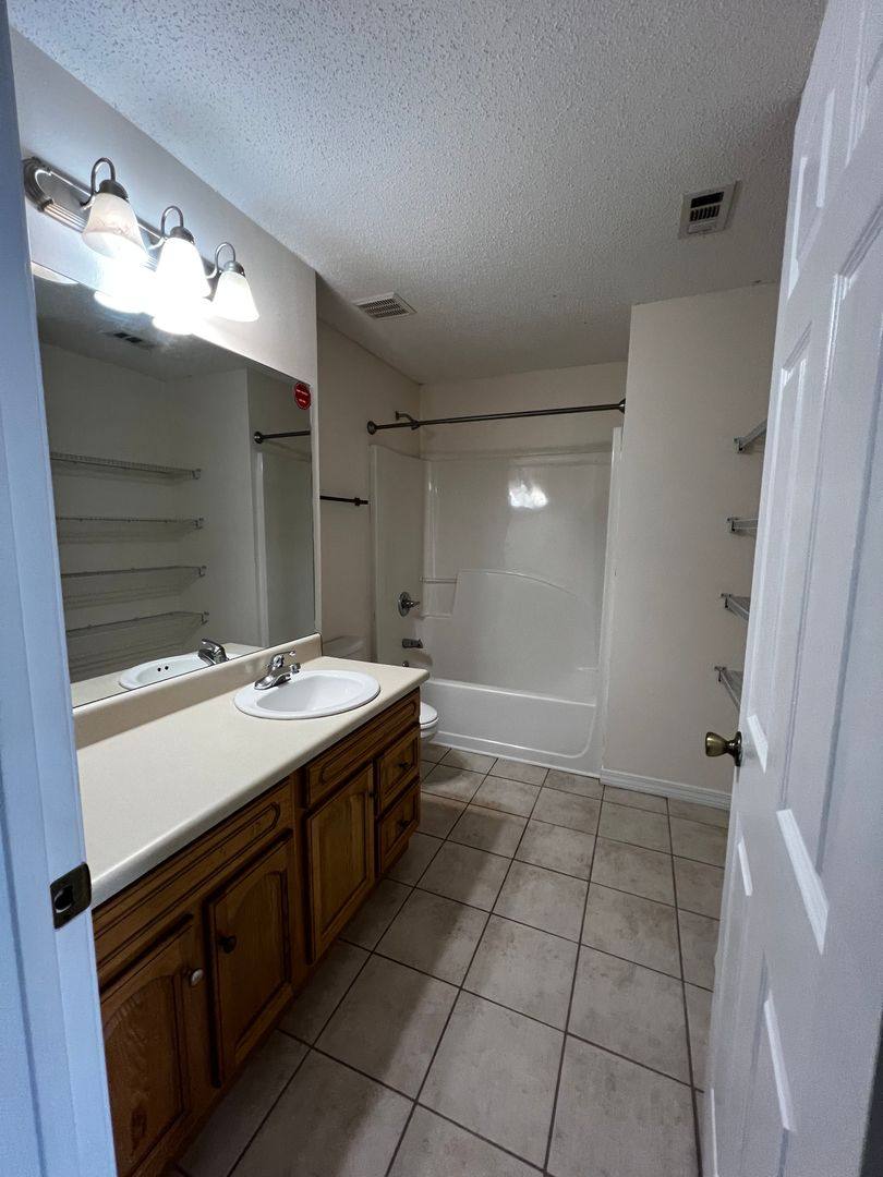 Townhouse for rent at 202 Johnson Court, Crestview, FL 32536
