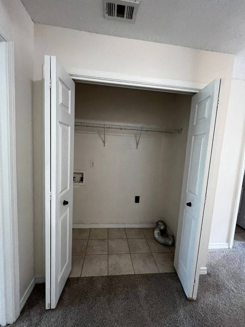 Townhouse for rent at 202 Johnson Court, Crestview, FL 32536