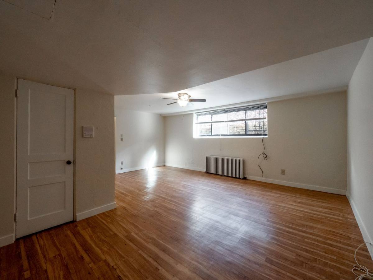 Apartment for rent at 5520 Fifth Ave, Pittsburgh, PA 15232