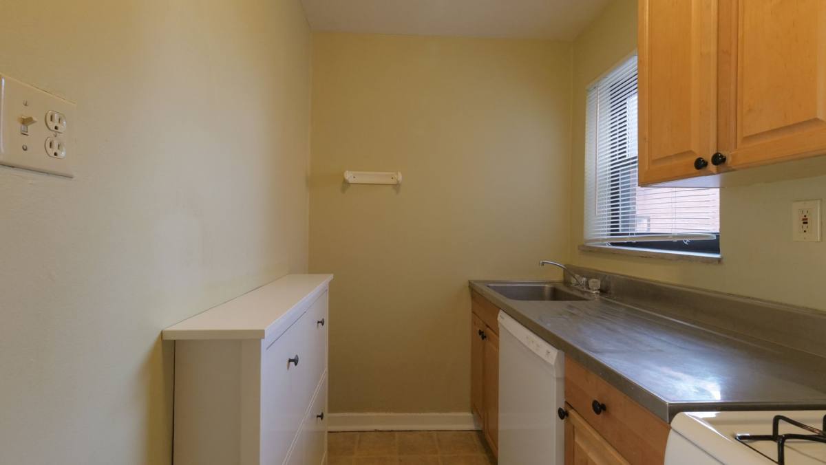 Apartment for rent at 5520 Fifth Ave, Pittsburgh, PA 15232