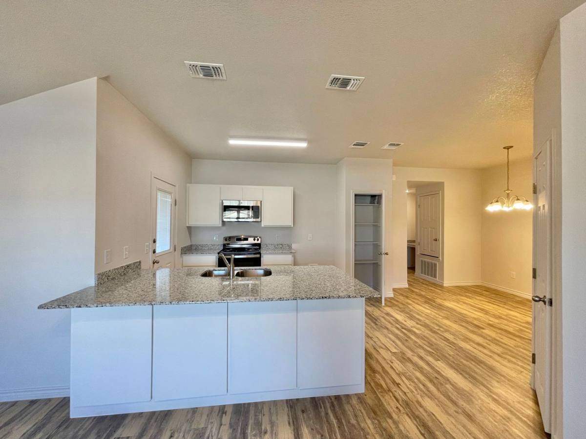 Townhouse for rent at 1801 Castroville Trail, Copperas Cove, TX 76522