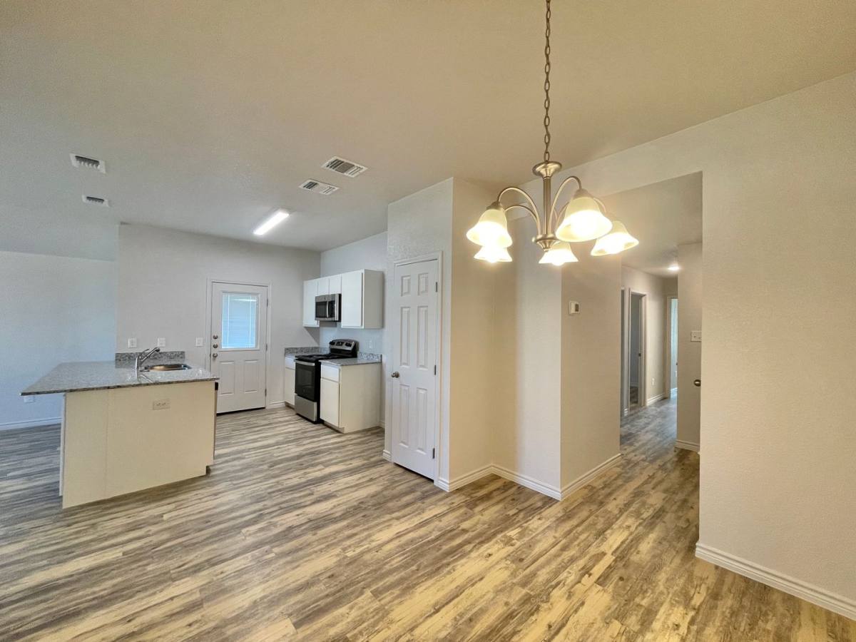 Townhouse for rent at 1801 Castroville Trail, Copperas Cove, TX 76522