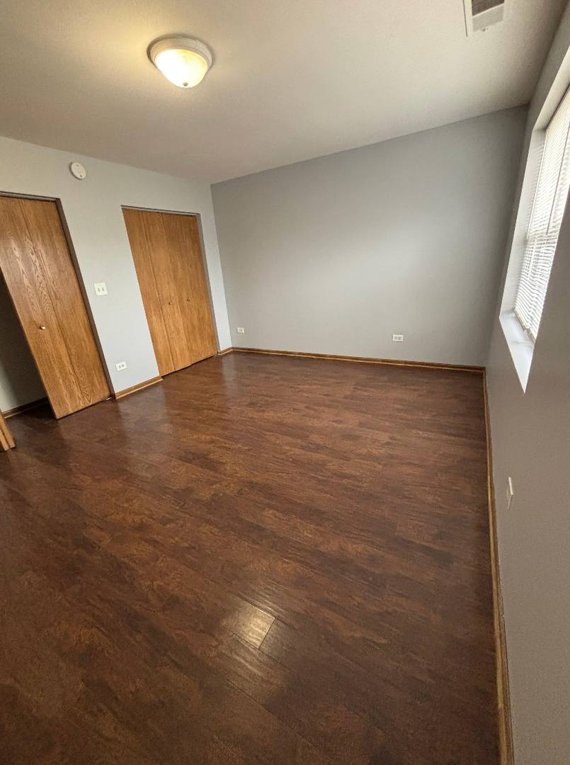 Apartment for rent at 7456 S Stewart Ave, Chicago, IL 60621