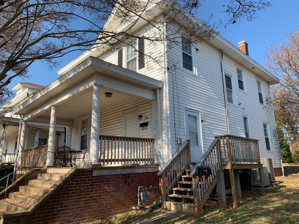 Apartment for rent at 106 Yeardley Ave, Lynchburg, VA 24501