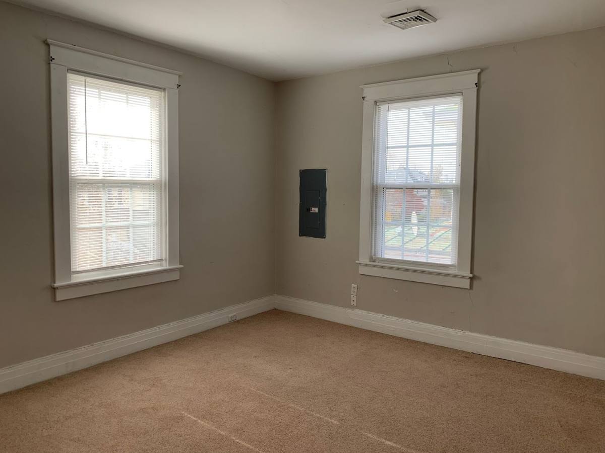 Apartment for rent at 106 Yeardley Ave, Lynchburg, VA 24501