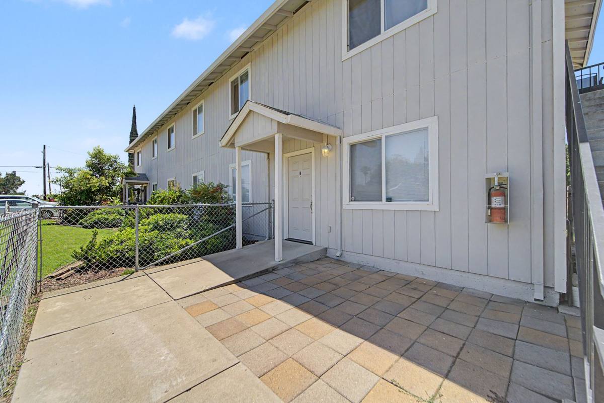 Apartment for rent at 1815 7th Ave, Olivehurst, CA 95961
