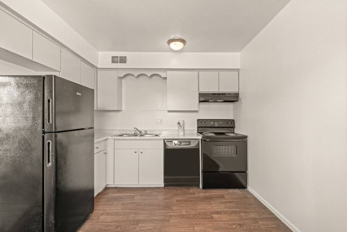 Apartment for rent at 29 N Lakewood Ave, Tulsa, OK 74115