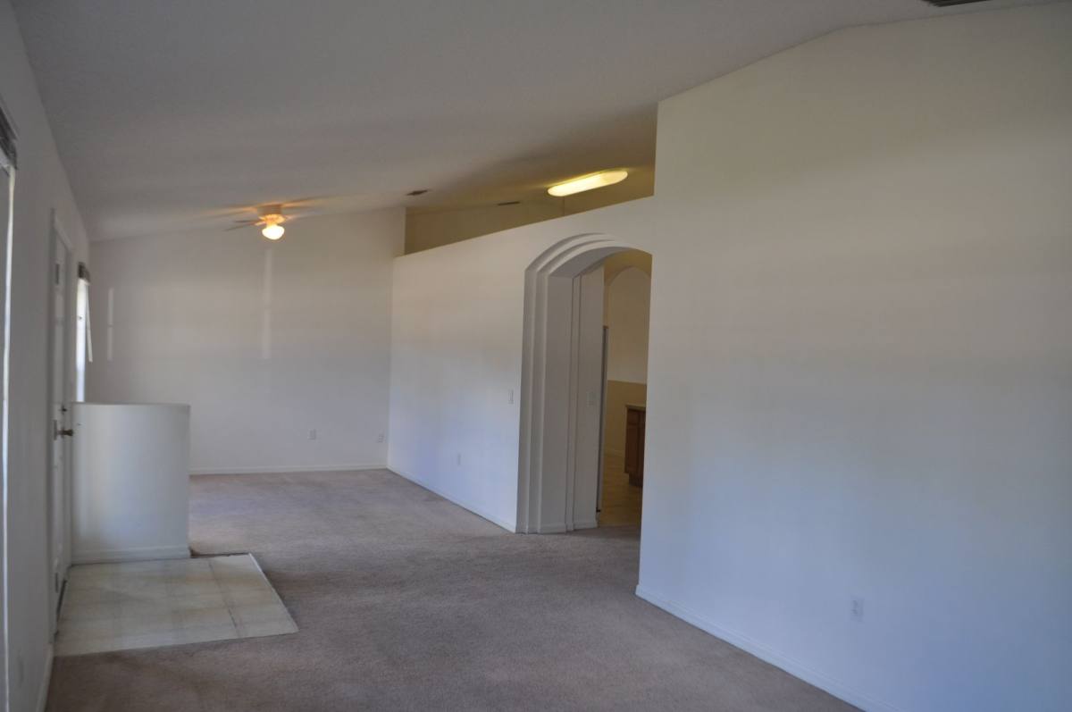 House for rent at 33 Rybark Lane, Palm Coast, FL 32164