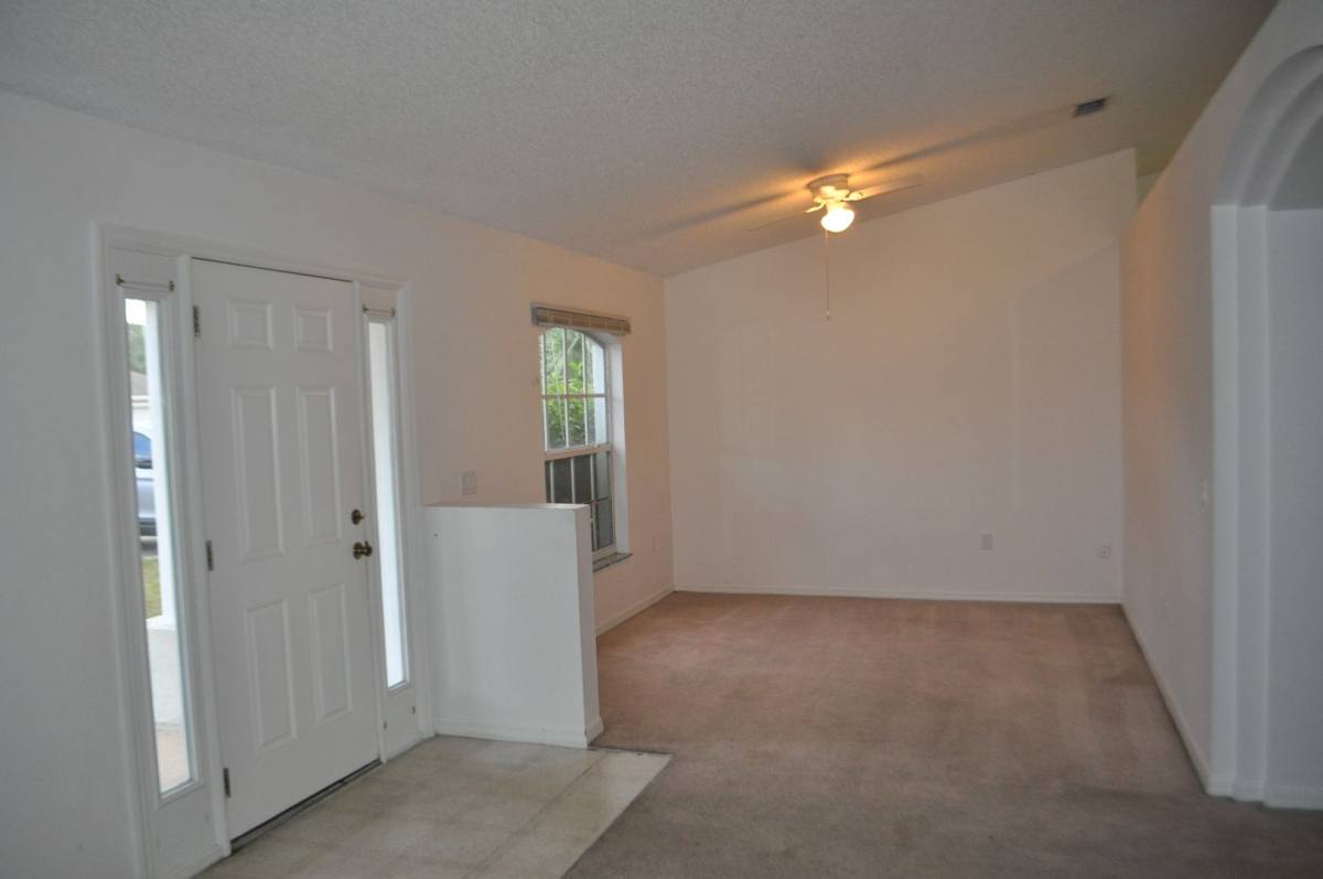 House for rent at 33 Rybark Lane, Palm Coast, FL 32164