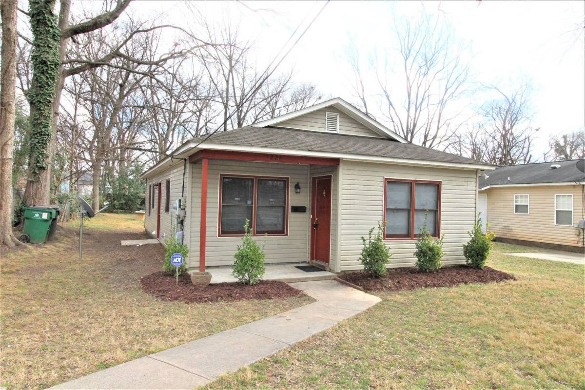 House for rent at 1228 Pegram St, Charlotte, NC 28205