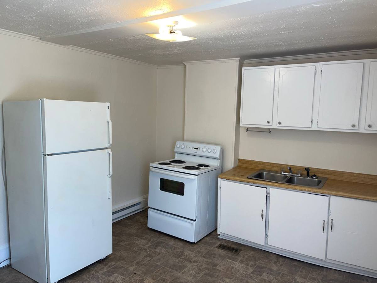 Apartment for rent at 208 E Georgia Ave, Bessemer City, NC 28016