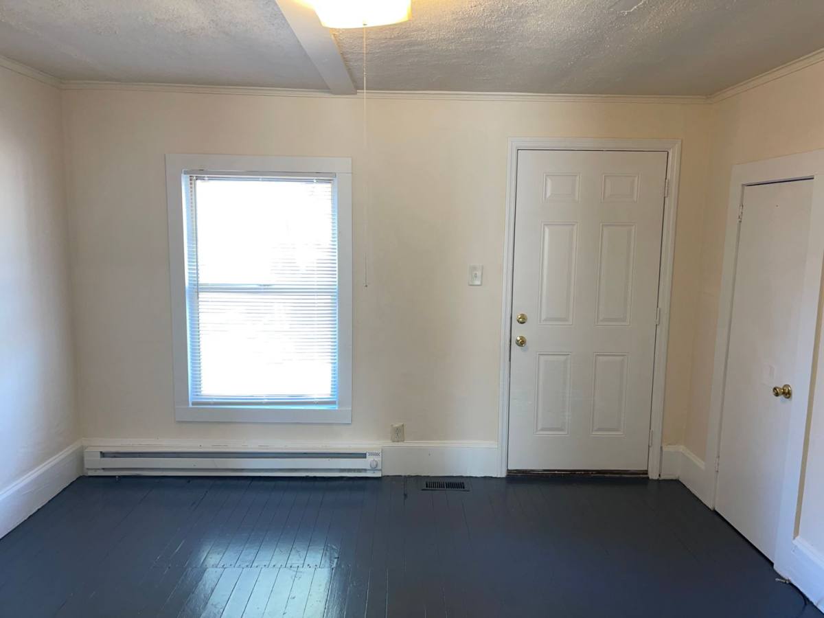 Apartment for rent at 208 E Georgia Ave, Bessemer City, NC 28016