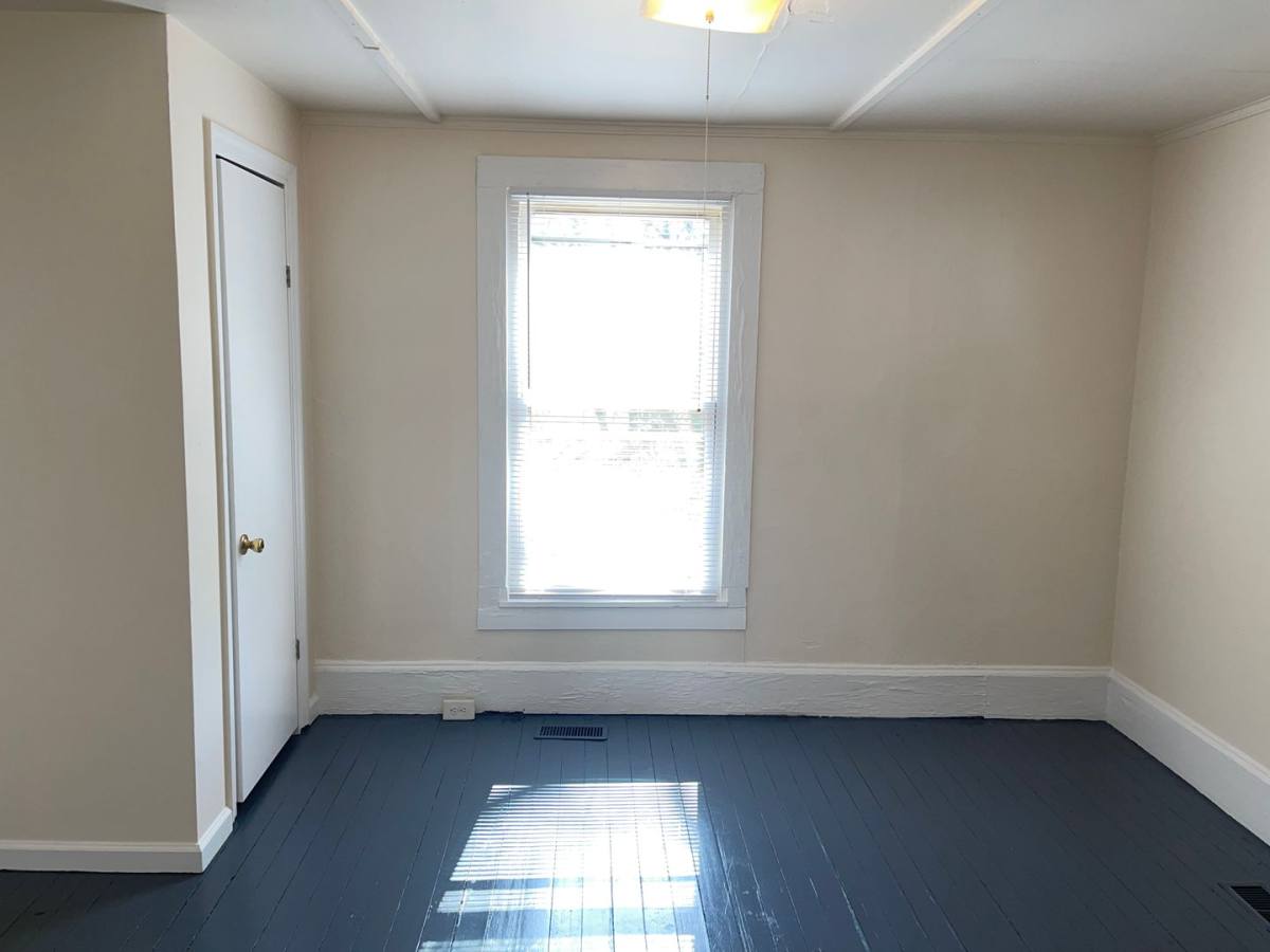 Apartment for rent at 208 E Georgia Ave, Bessemer City, NC 28016