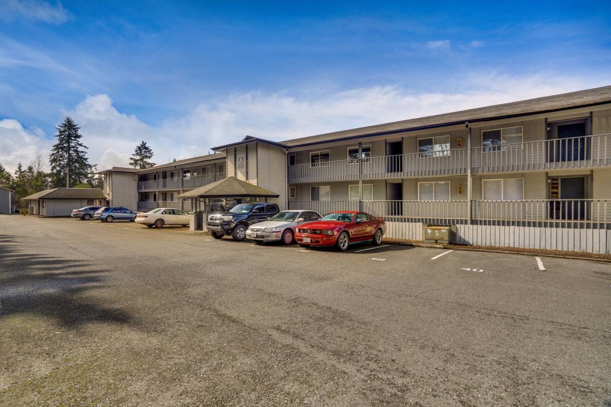 Apartment for rent at 2002 Magnuson Way, Bremerton, WA 98310