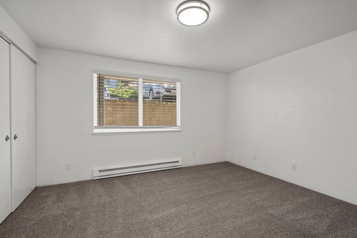 Apartment for rent at 2002 Magnuson Way, Bremerton, WA 98310