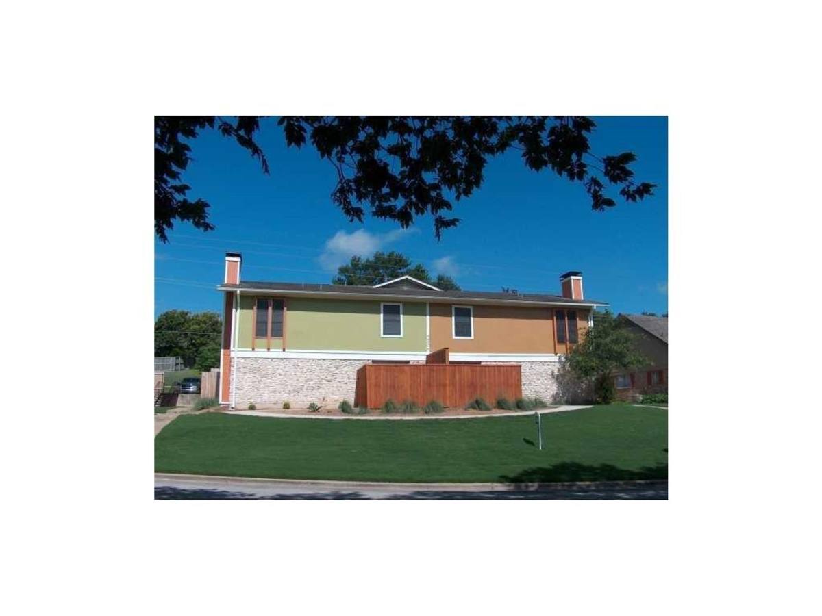Townhouse for rent at 7206 Creekside Dr #A, Austin, TX 78752