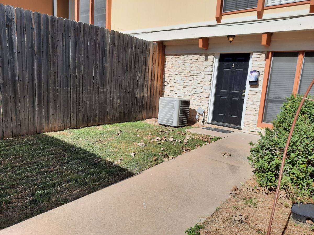 Townhouse for rent at 7206 Creekside Dr #A, Austin, TX 78752