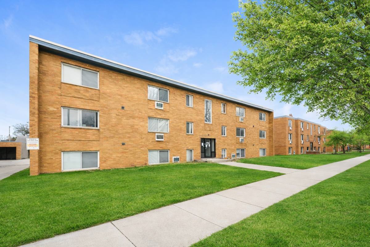 Apartment for rent at 4072 Fulton Rd, Cleveland, OH 44144