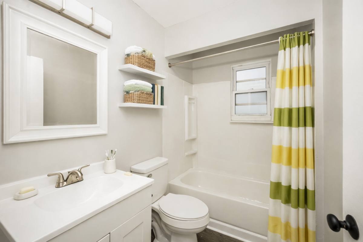 Apartment for rent at 4072 Fulton Rd, Cleveland, OH 44144
