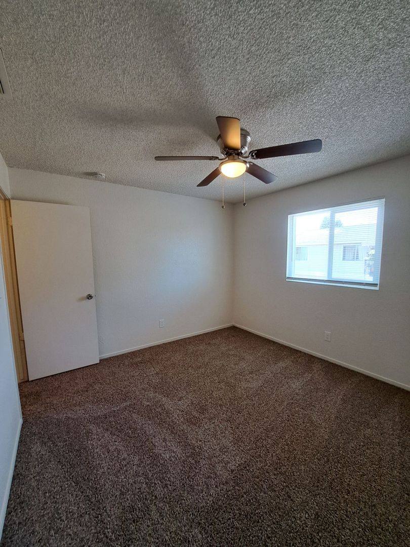 Apartment for rent at 4845 E Lane Ave, Fresno, CA 93727