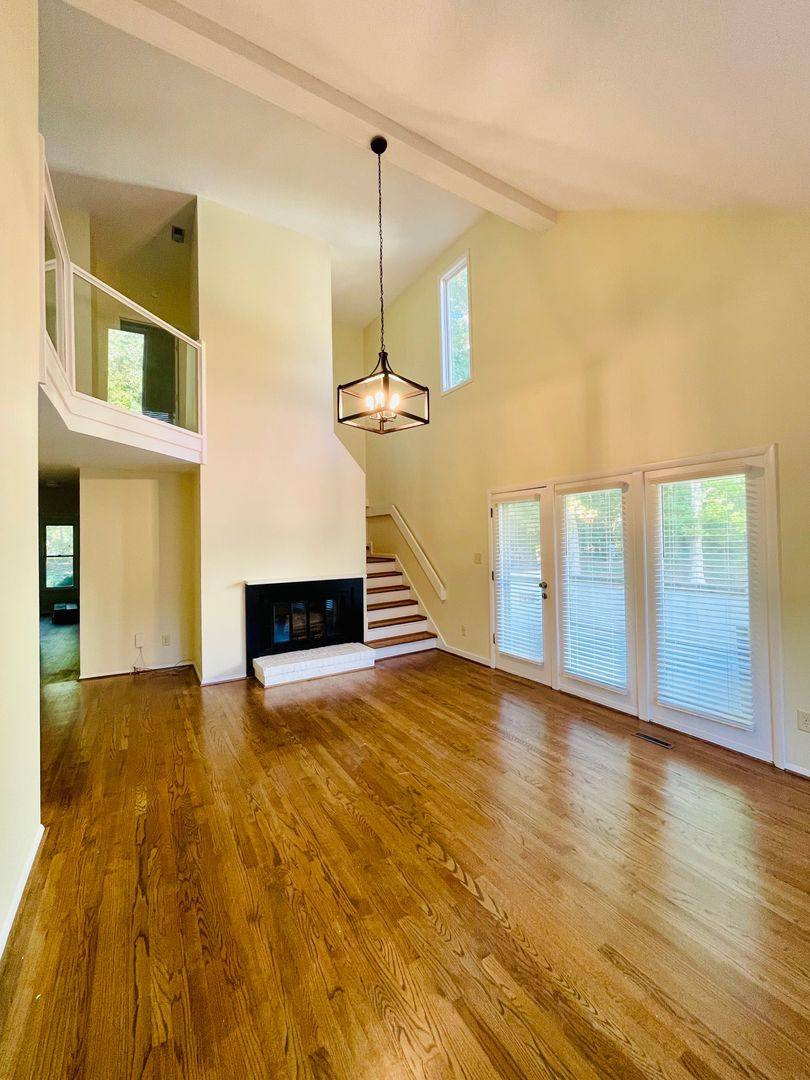 Townhouse for rent at 107 Essex Dr, Chapel Hill, NC 27514