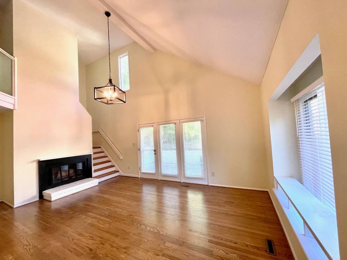 Townhouse for rent at 107 Essex Dr, Chapel Hill, NC 27514