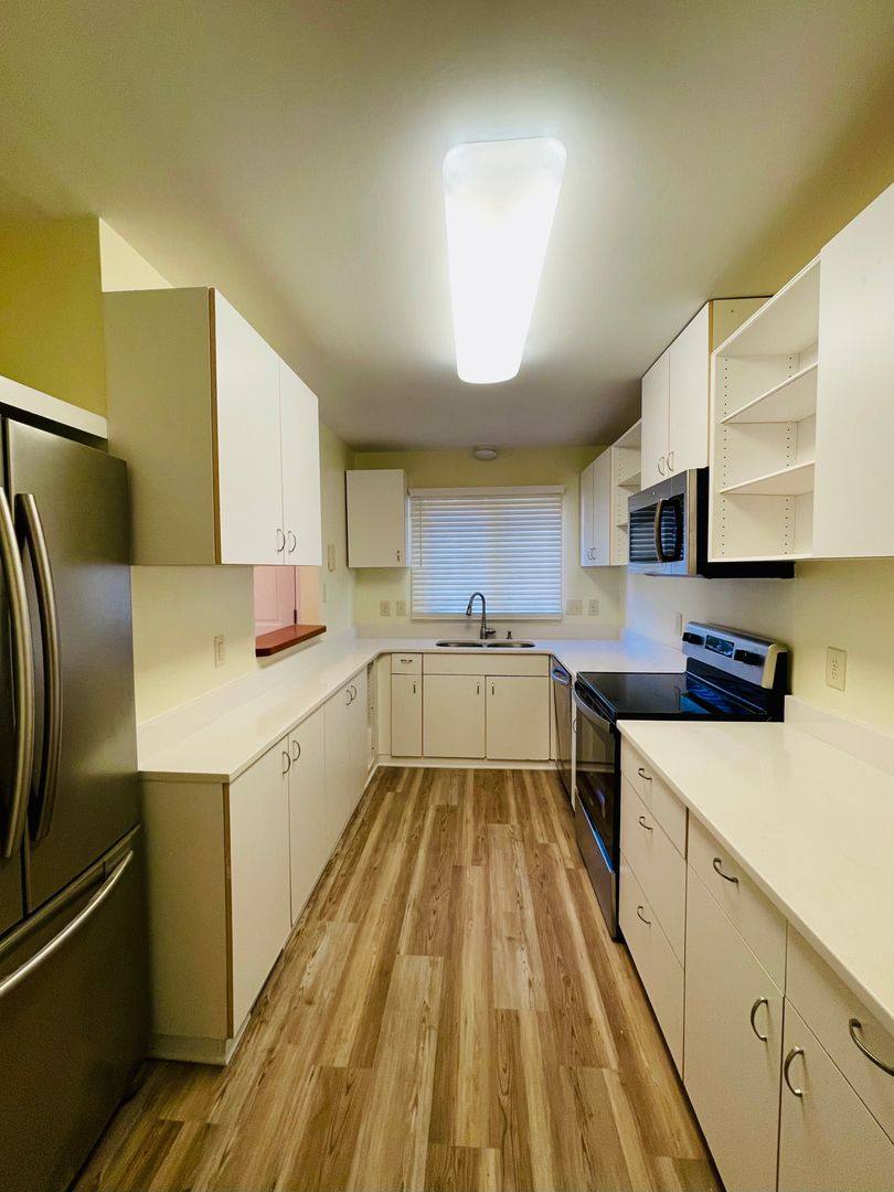 Townhouse for rent at 107 Essex Dr, Chapel Hill, NC 27514