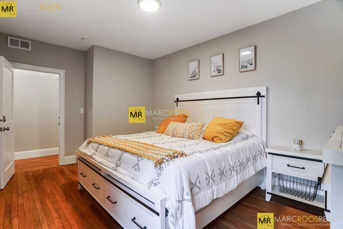 Apartment for rent at 10 Babcock St #20, Brookline, MA 02446